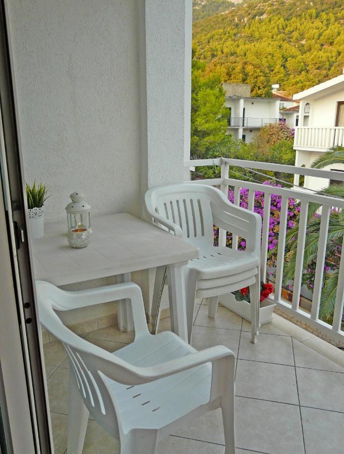 Apartments By The Sea Drvenik Donja Vala, Makarska - 6756 Luaran gambar